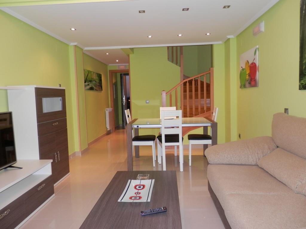 Apartamentos Monte Hernanz Riaza Exterior photo