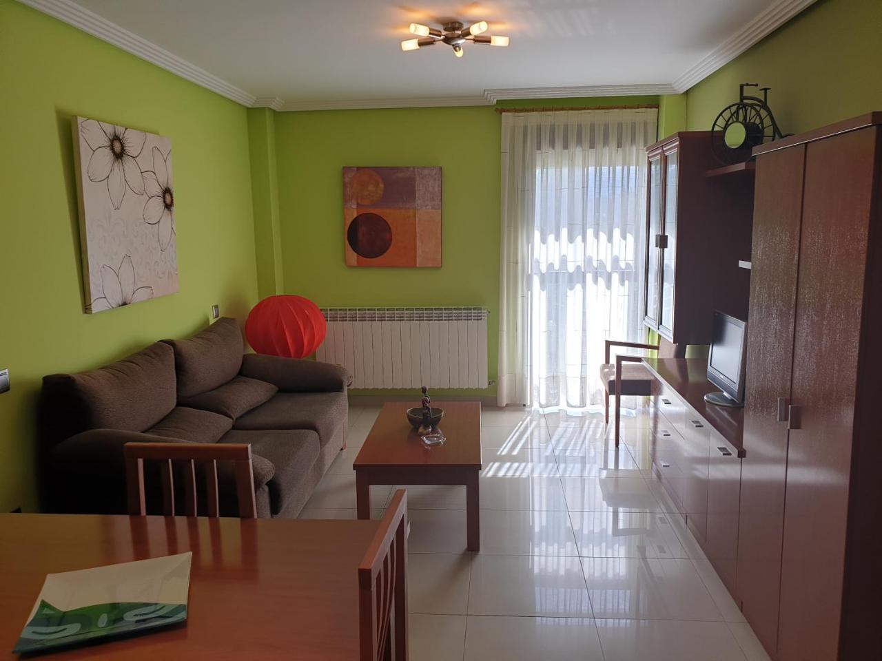 Apartamentos Monte Hernanz Riaza Exterior photo
