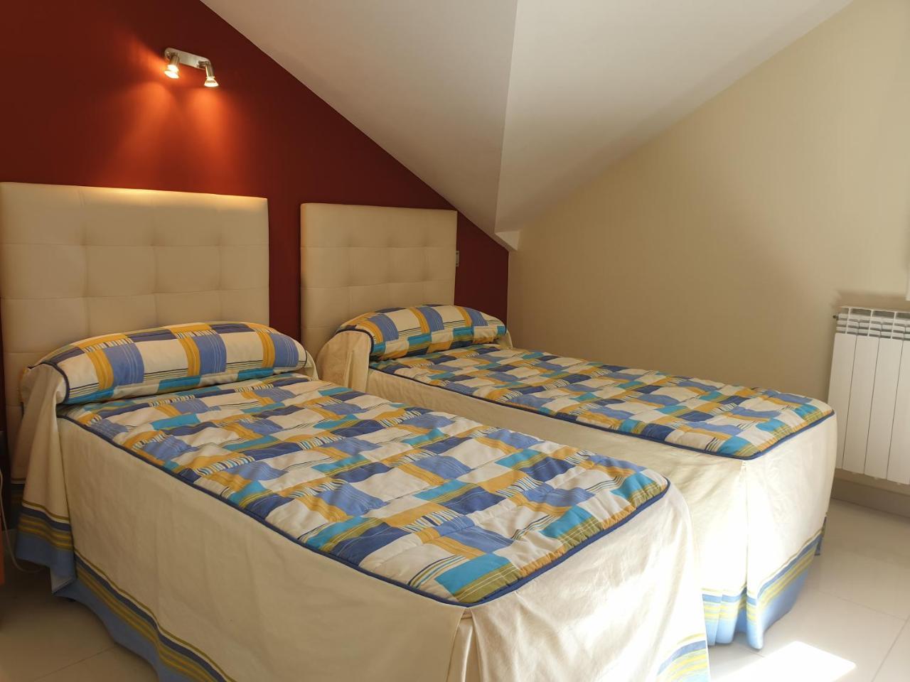 Apartamentos Monte Hernanz Riaza Exterior photo