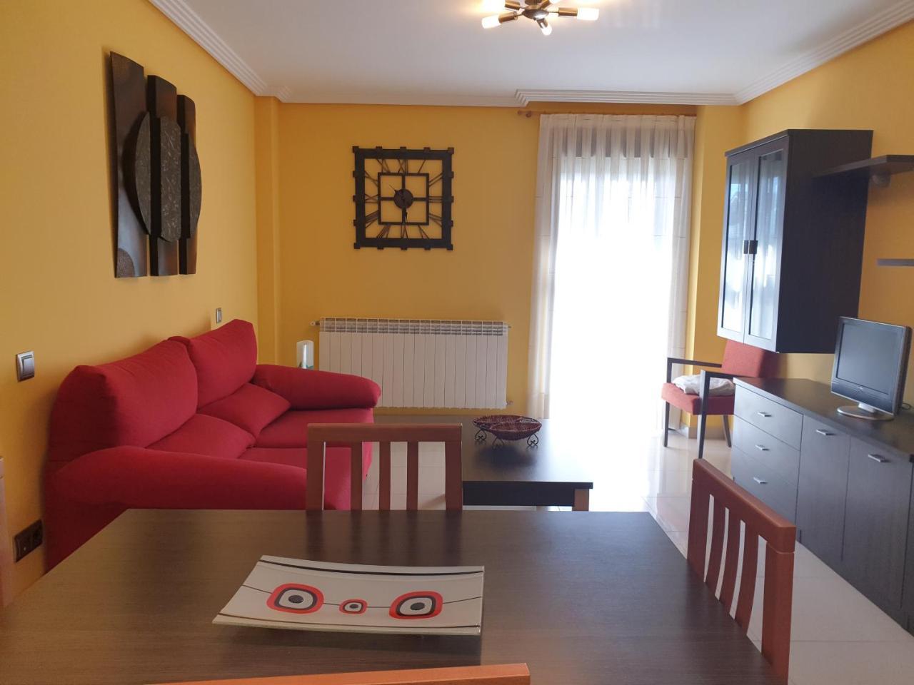 Apartamentos Monte Hernanz Riaza Exterior photo